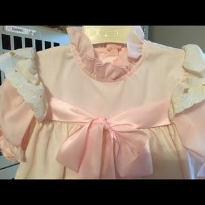 1960s Winnie the Pooh Formal Dress Vintage Size 6